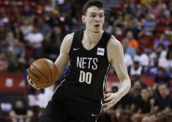 Kurucs arrestado por agresión