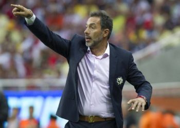 Críticas a Matosas por renunciar a la selección de Costa Rica