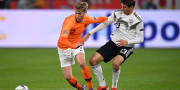 Frankie de Jong protagonista en el triunfo de Holanda