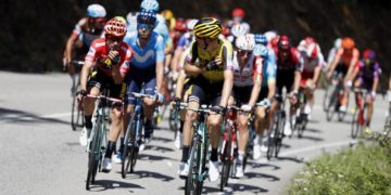 Roglic redobla en el Santuario del Acebo