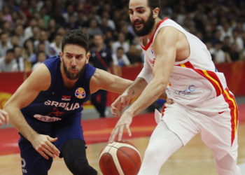 España espera en cuartos de final a Polonia