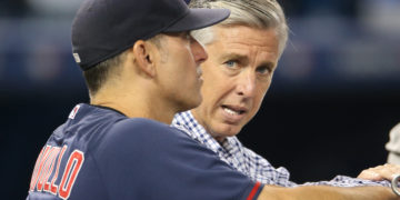 Boston despide a piezas claves tras el fracaso de temporada