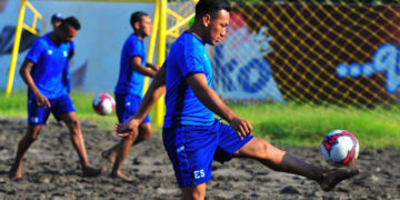 La Selección Nacional pierde en China