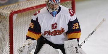 Petr Cech debuta en hockey sobre hielo