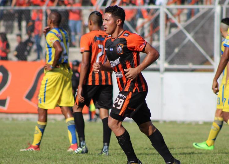 La dirigencia de la Primera División analizan impagos de equipos