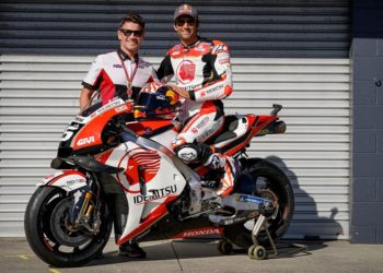 Cecchinello siembra dudas sobre la continuidad de Lorenzo en Honda