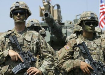 Militares Estadounidenses autorizados a disparar a vehículos que amenazan cruces migratorios