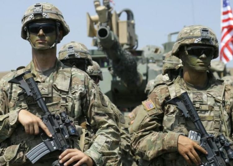 Militares Estadounidenses autorizados a disparar a vehículos que amenazan cruces migratorios