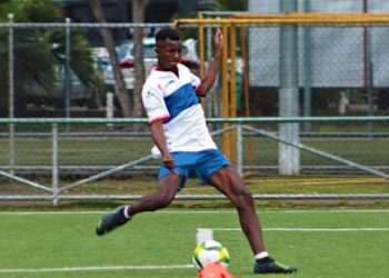 Brayan, hijo del fallecido goleador Álex Obregón, jugará en el Tecla