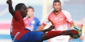 Bryan Gil le da la victoria a C.D FAS
