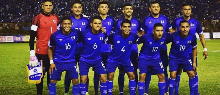 Carlos De los Cobos ensayó con el posible once titular para el sábado