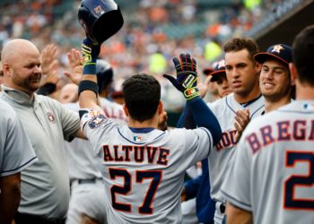 Reportan que Cora y Beltrán eran clave en escándalo de trampas de los Astros