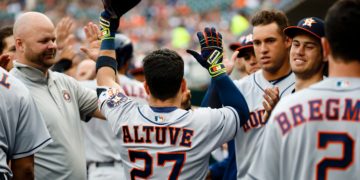 Reportan que Cora y Beltrán eran clave en escándalo de trampas de los Astros