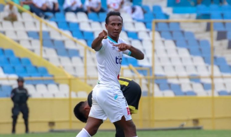 Bladimir Díaz: “En Tailandia volví a disfrutar del fútbol”