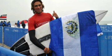Surfistas salvadoreños se preparan para clasificar a «El Salvador a las Latin Pro 2019»