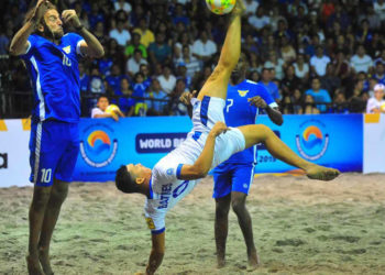 Rubén Batres recibirá premio al mejor gol del año, en la gala Beach Soccer Stars