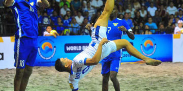 Rubén Batres recibirá premio al mejor gol del año, en la gala Beach Soccer Stars