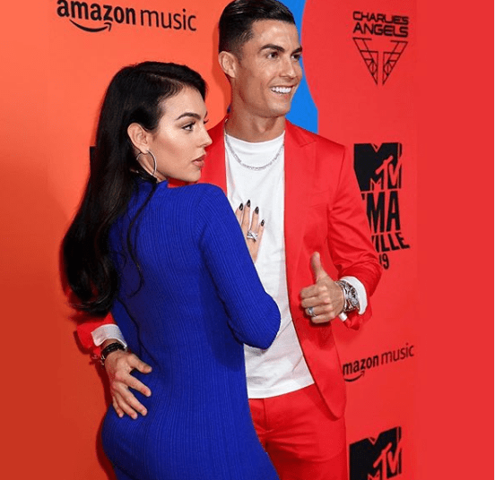 La mano en “offside” de Cristiano Ronaldo que causó furor en las redes