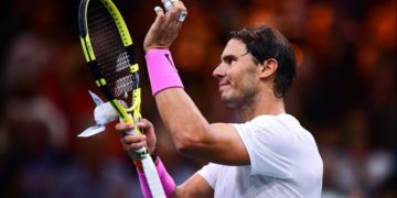 Rafael Nadal abandonó el Masters 1000 de París por una lesión abdominal