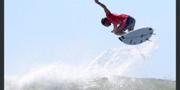 Bryan Pérez ganó la categoría Open del Circuito Nacional de surf