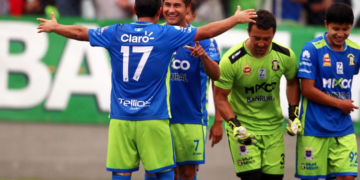 Tres salvadoreños ya clasificaron a la siguiente ronda en el fútbol de Guatemala