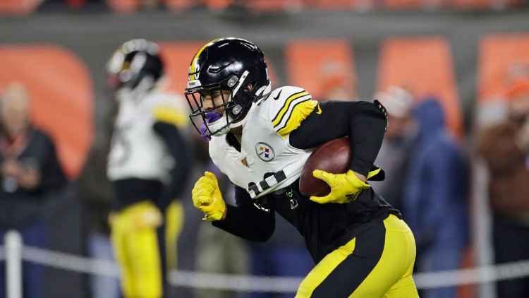 James Conner jugaría contra los Buffalo Bills