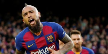 Arturo Vidal denuncia al Barcelona