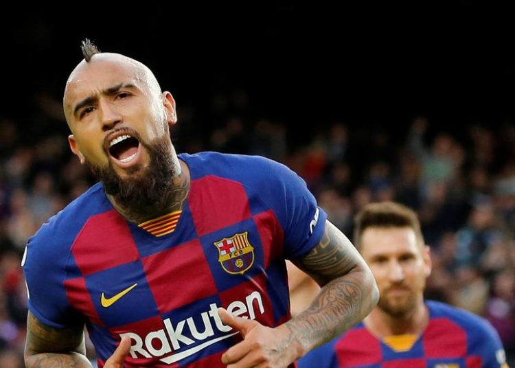 Arturo Vidal denuncia al Barcelona