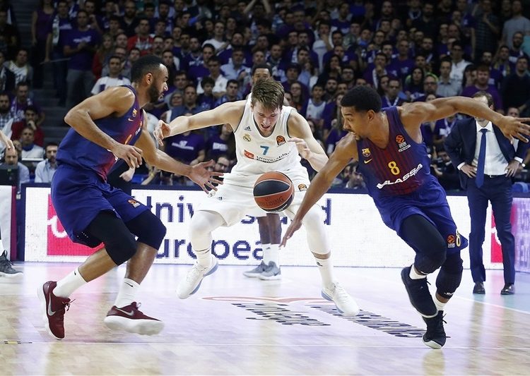 Barcelona se enfrenta al Madrid