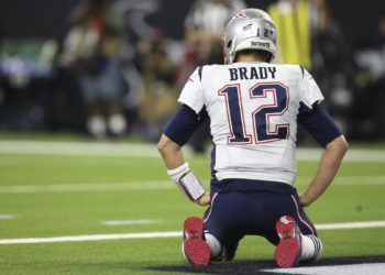 Patriots pagan la factura de decisiones recientes de Bill Belichick