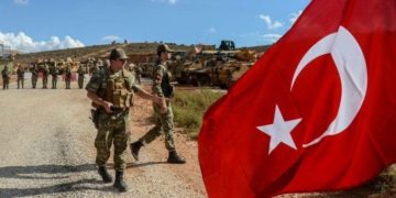 Erdogan amenaza con volver a atacar la frontera Siria