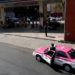 Revelan mafia de transportistas que asalta a migrantes en norte de México