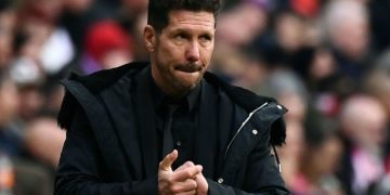 ¿Fin de la era Simeone? Otro entrenador argentino es sondeado por el Atlético de Madrid