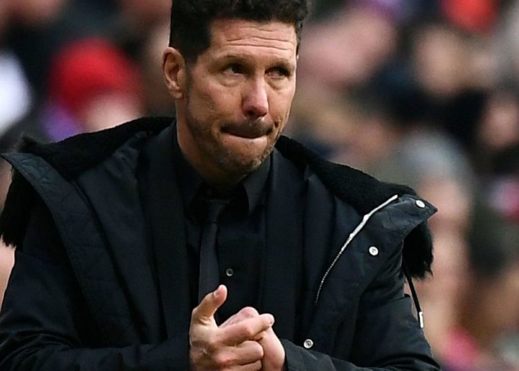 ¿Fin de la era Simeone? Otro entrenador argentino es sondeado por el Atlético de Madrid