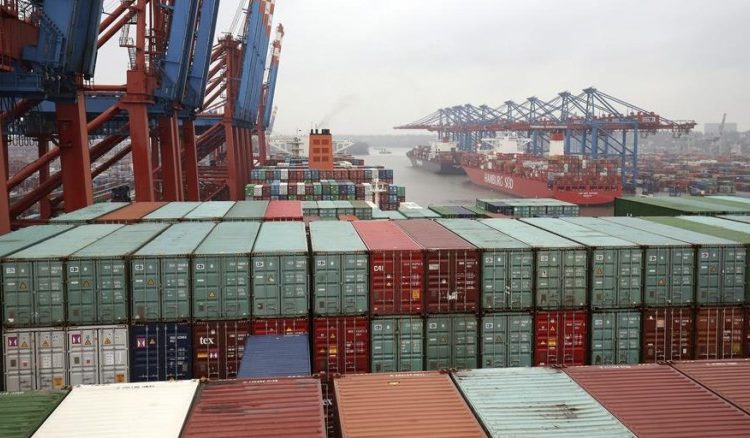 China reducirá a la mitad aranceles a productos de EE.UU