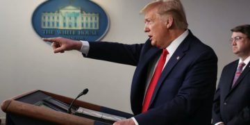 Trump acusa a China de ocultar información sobre el coronavirus