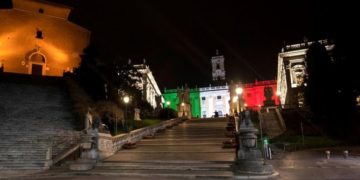Italia vuelve a alcanzar cifras récord de fallecidos por COVID-19