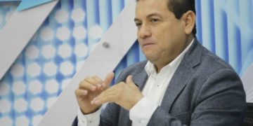 Rolando Castro sancionara a las empresas que no manden a casa a empleados mayores de 60 años