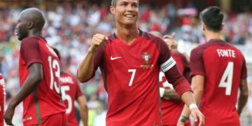 Cristiano Ronaldo y la selección portuguesa renuncian a la mitad de su prima por clasificar a la Eurocopa