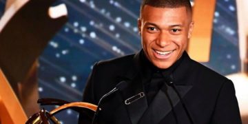 «Real Madrid debería intentar de fichar a Mbappé en 2021»
