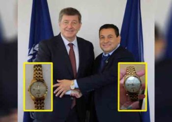 Sergio Arauz difama a ministro Rolando Castro por usar un supuesto Rolex de $15,000 cuando en realidad se trata de un reloj Citizen
