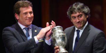 Cambios en el fútbol: Alejandro Domínguez estalló en las redes contra una medida de FIFA