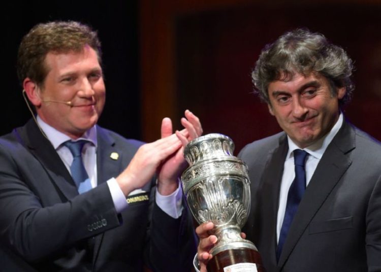 Cambios en el fútbol: Alejandro Domínguez estalló en las redes contra una medida de FIFA