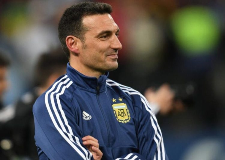 Scaloni: «A mí me gusta jugar en La Bombonera»