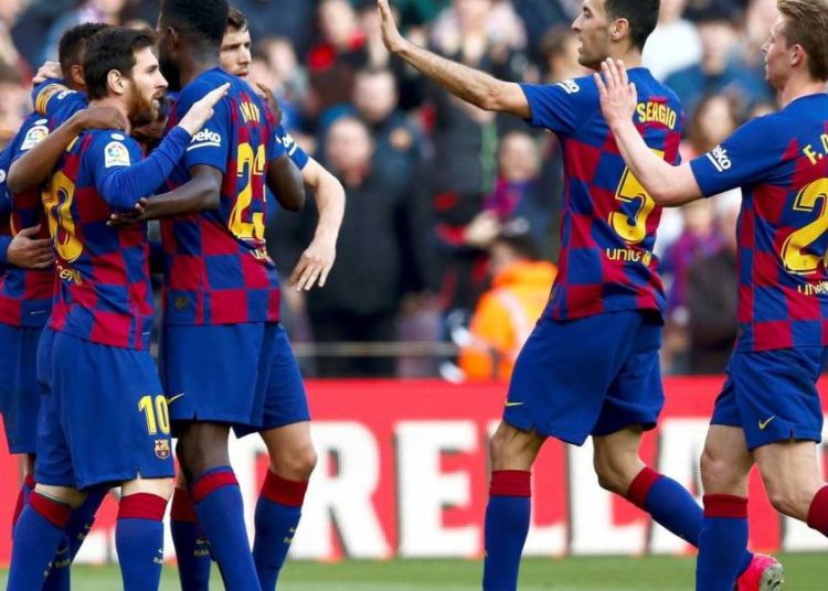 ¿Se va? El gigante de la Premier que puede llevarse a una figura polémica del Barcelona