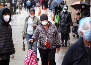 EE.UU supera 1.3 millones de casos y sigue culpando a China de COVID-19