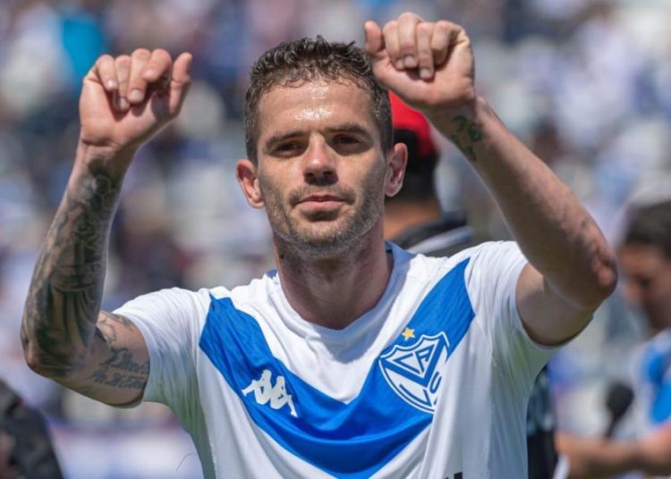 La esposa de Gago no lo duda: «Una lesión no lo va a retirar»