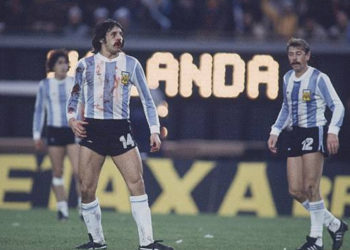 El cumpleaños de una gloria del fútbol argentino identificada con River