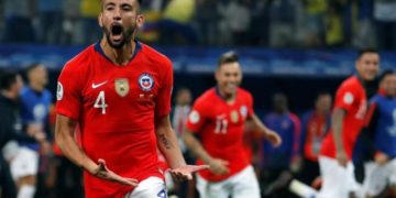 Boca quiere a Mauricio Isla: ¿es posible el traspaso?