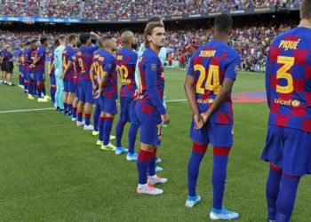 ¿Se queda o se va? Una estrella del Barcelona está muy cerca de definir su futuro